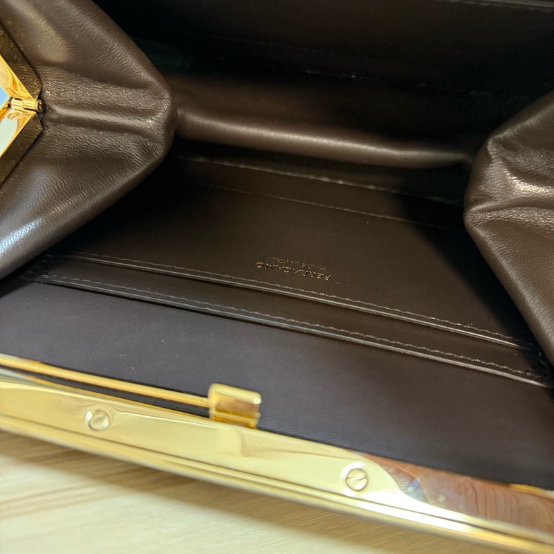 FERRAGAMO NEW FRAME S medium brown 手提-19