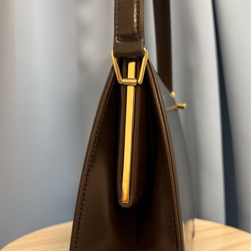 FERRAGAMO NEW FRAME S medium brown 手提-26