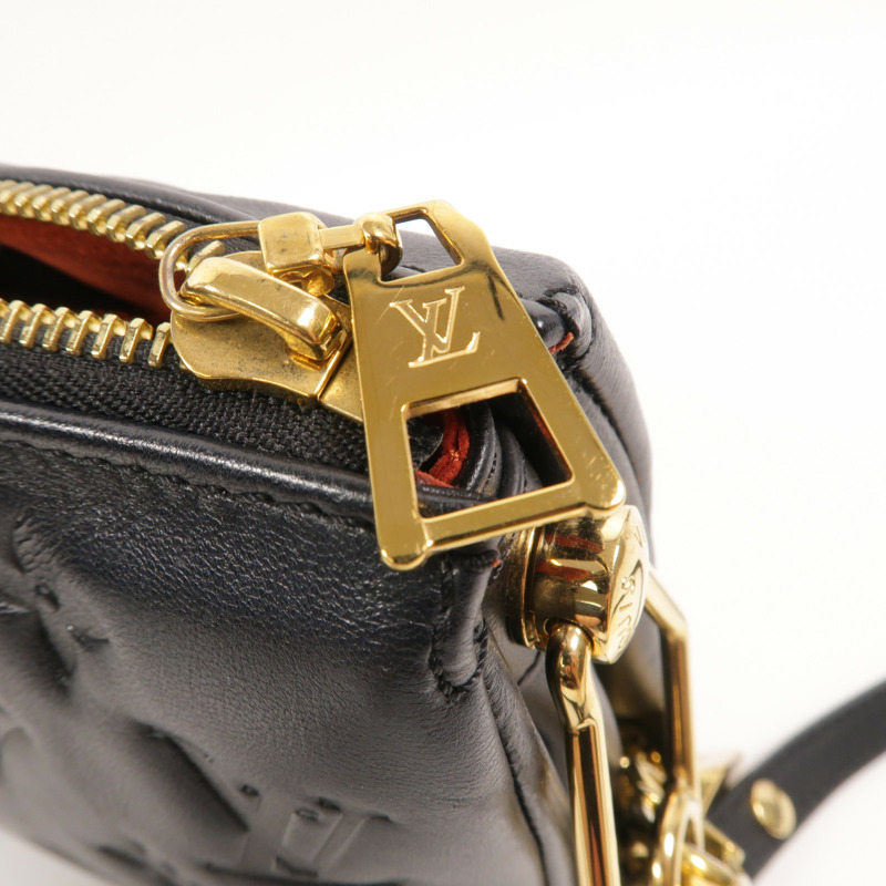 LOUIS VUITTON Monogram Embossed Coussin BB金扣鏈帶手挽肩背兩用袋-14