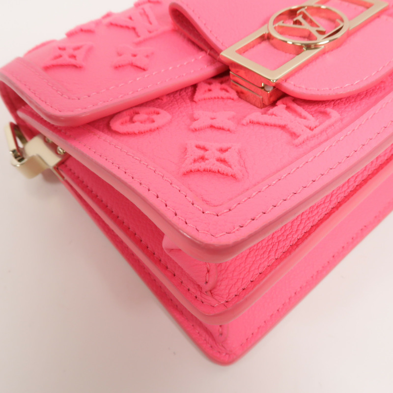 LOUIS VUITTON Monogram Tufted Mini Dauphine肩背袋-10