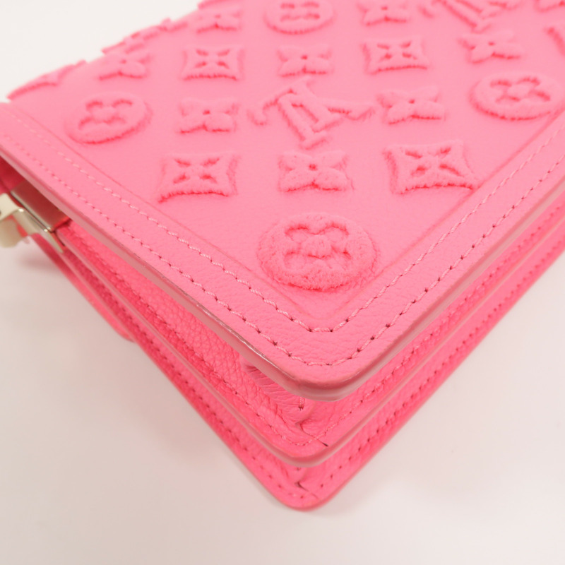 LOUIS VUITTON Monogram Tufted Mini Dauphine肩背袋-12