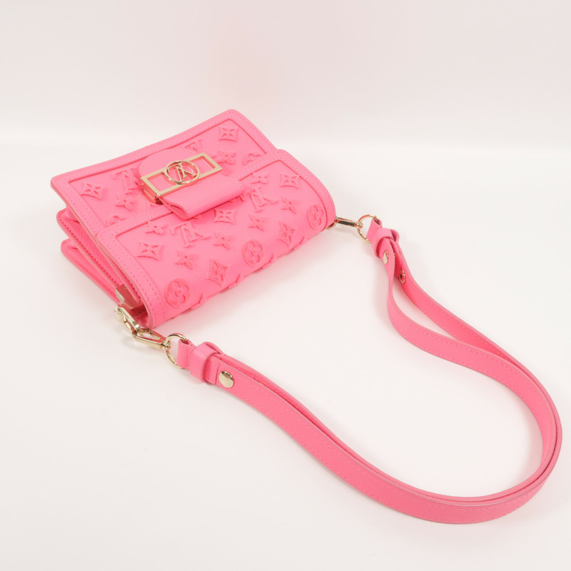 LOUIS VUITTON Monogram Tufted Mini Dauphine肩背袋-14