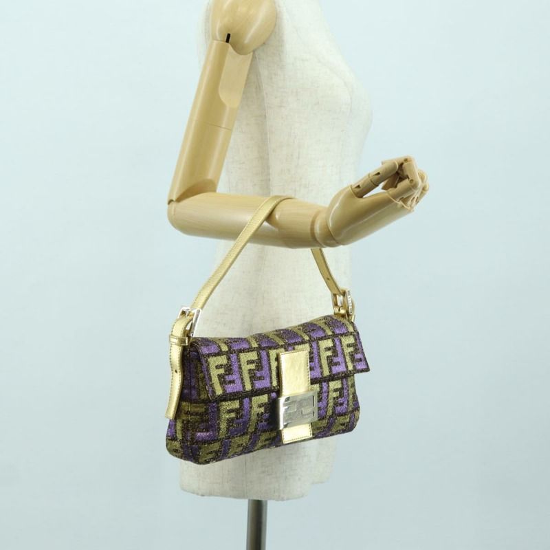 【日本直送】FENDI Zucca 帆布 Mamma Baguette 單肩包金色正品 YKZ560SM-25