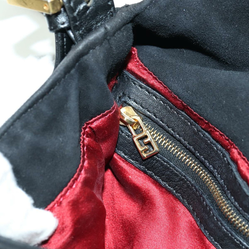 【日本直送】FENDI Mamma Baguette 單肩包 麂皮 黑色 金色 正品 yk20351SAM-23