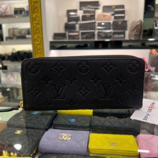 東區正精品㊣LOUIS VUITTON LV M60171 黑色全皮壓紋金釦ㄇ字拉鍊窄版長夾 RZ6420-0