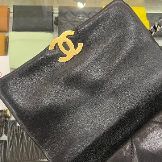 東區正精品㊣CHANEL 19 AS1160香奈兒黑色大菱格紋小羊皮金銀鍊肩背包手提包小號 26CM RZ6421-3