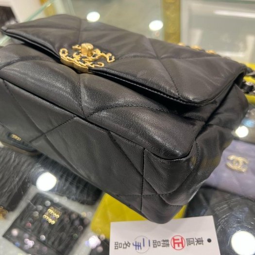 東區正精品㊣CHANEL 19 AS1160香奈兒黑色大菱格紋小羊皮金銀鍊肩背包手提包小號 26CM RZ6421-6