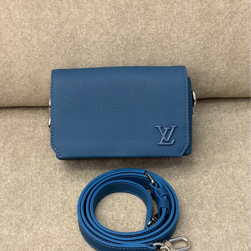 LV藏藍Fastline側背包-0