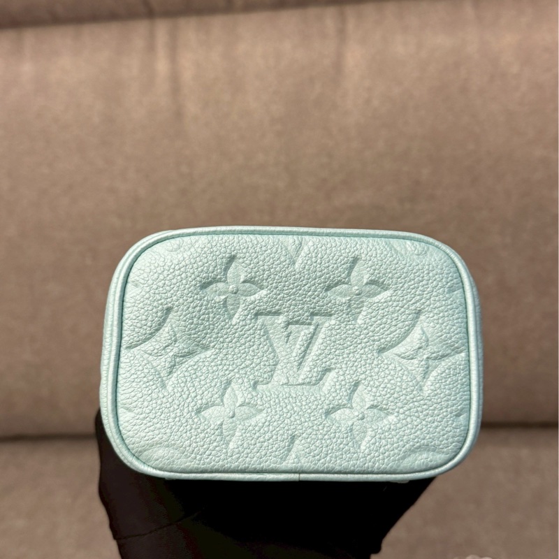LV珠光薄荷化妝鏈條包-3