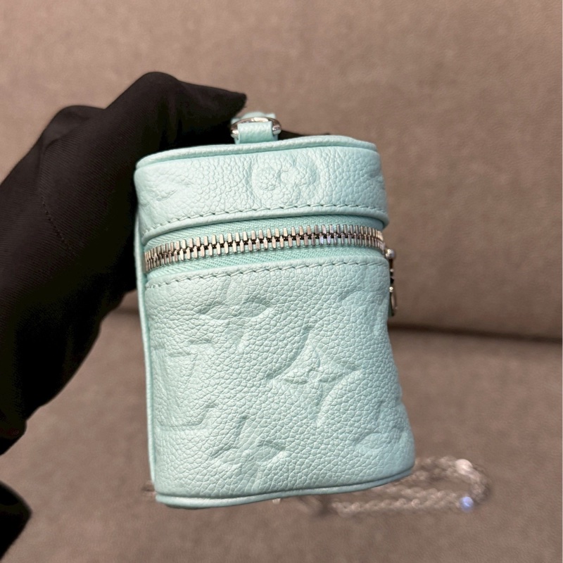LV珠光薄荷化妝鏈條包-4