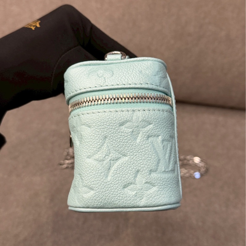 LV珠光薄荷化妝鏈條包-5