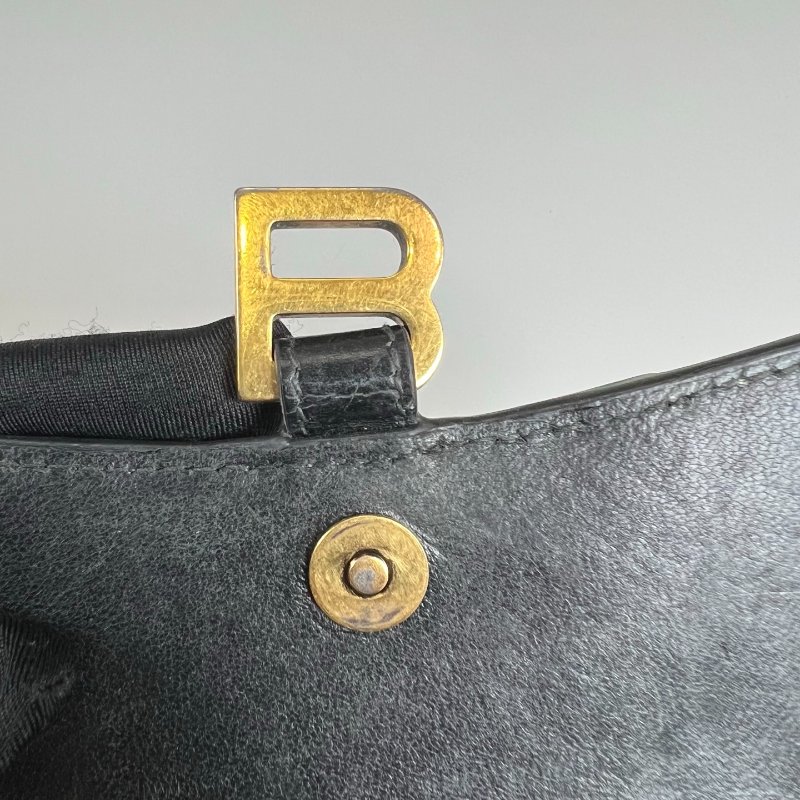 BALENCIAGA 664676黑鱷魚壓紋沙漏包MINI-8