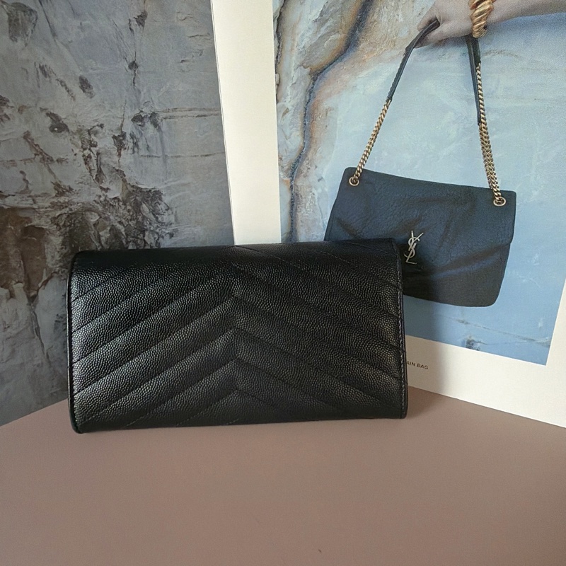 YSL 黑金魚子醬信封長夾-4