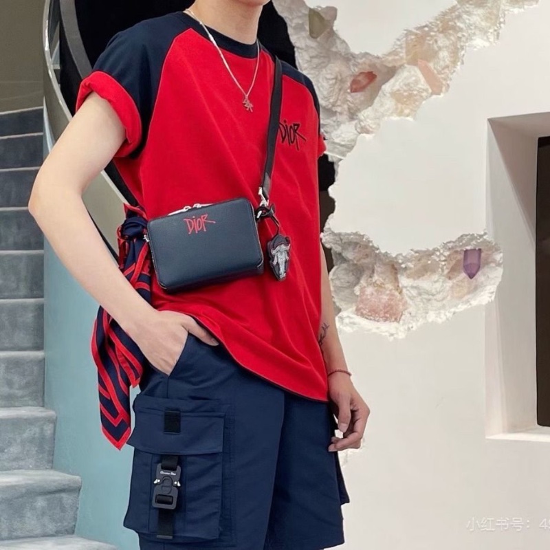 Dior Shawn聯名牛頭吊飾相機包 藍色  17*12*5  95新 配件皮牌 肩帶 塵袋-0