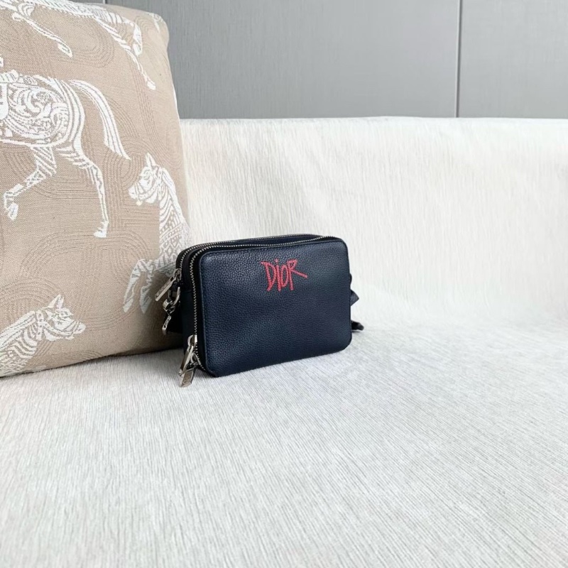 Dior Shawn聯名牛頭吊飾相機包 藍色  17*12*5  95新 配件皮牌 肩帶 塵袋-5