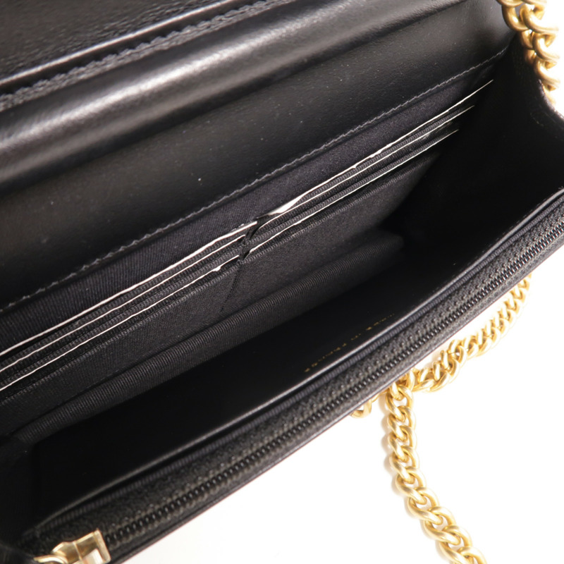 CHANEL 牛皮皮革Boy Wallet On Chain鏈帶肩背袋-4