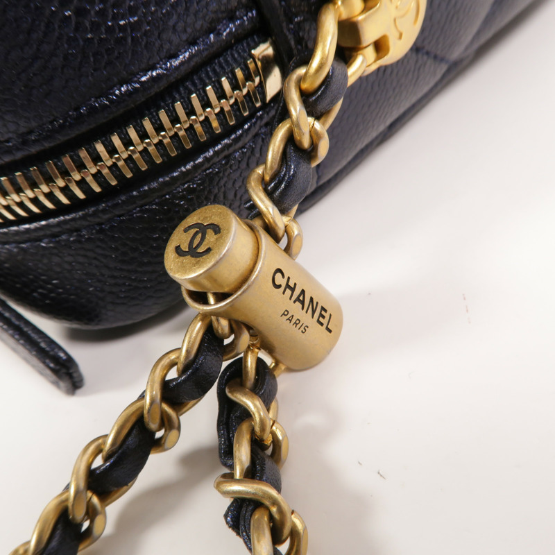 CHANEL 牛皮皮革Chain Shoulder鏈帶肩背袋-14