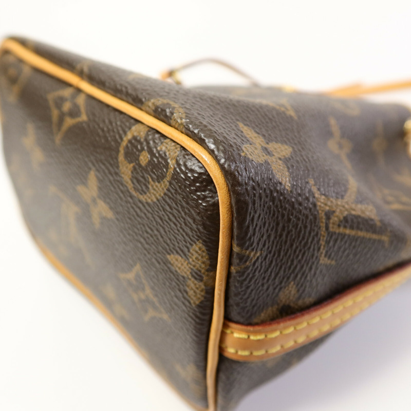 LOUIS VUITTON Monogram Nano Noe肩背袋-11