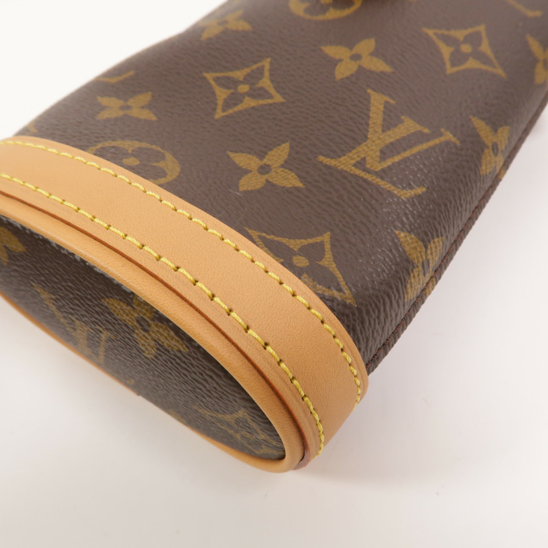 LOUIS VUITTON Monogram Fold Me Pouch肩背袋-9