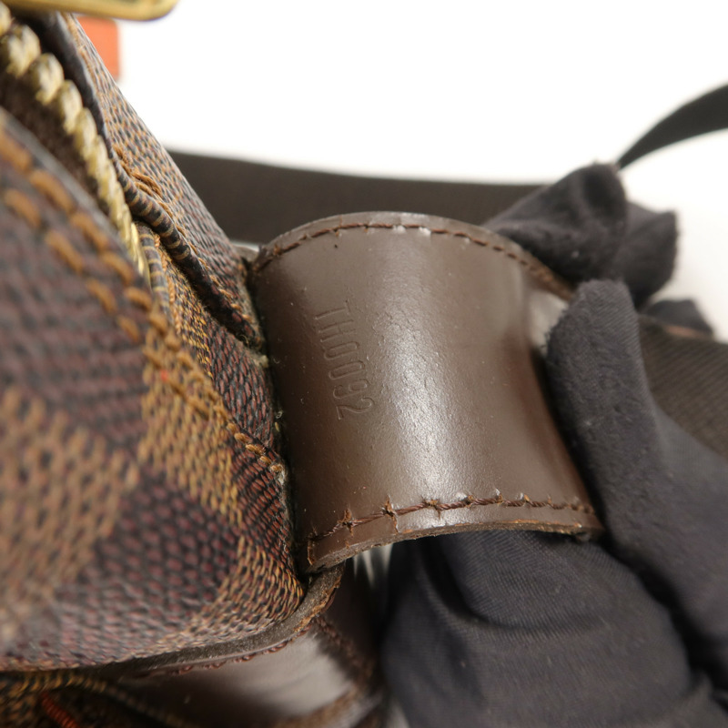 LOUIS VUITTON Damier Naviglio肩背袋-6