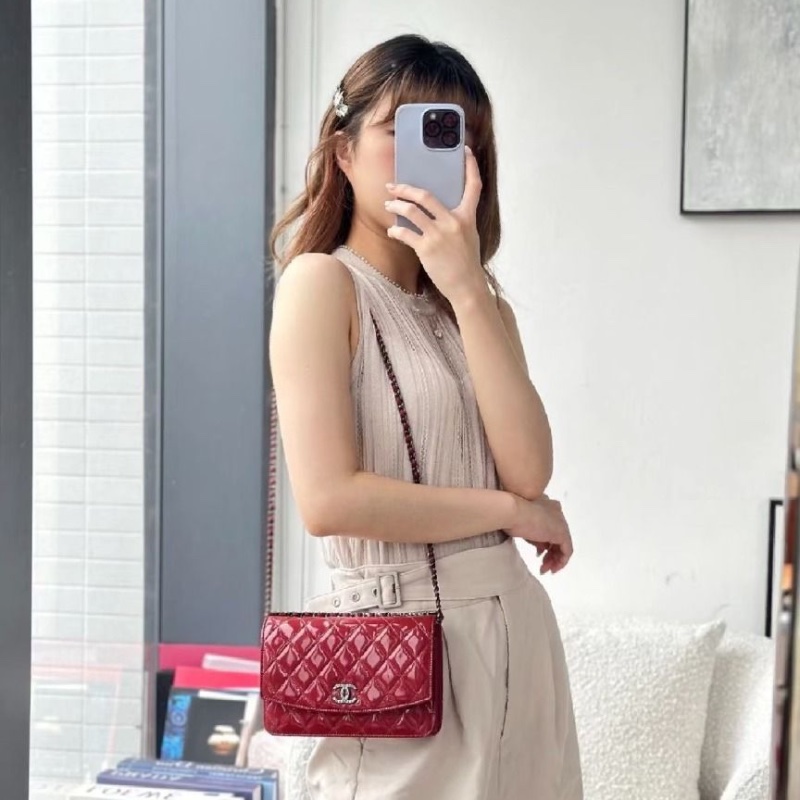 Chanel 漆皮Woc鏈條包 紅色銀扣 19*12.5*1  9新 配件盒子 塵袋-1
