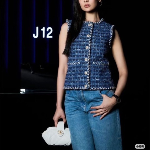 Chanel 白金元寶包 白色金扣 羊皮14*9*13 芯片款  9新 配件鏈條 塵袋