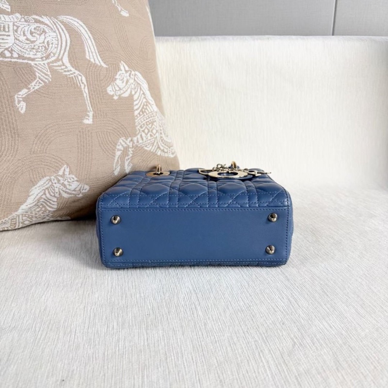 Dior 黛妃四格肩背斜背包 灰藍色 淡金扣 20*17*6  9新 配件保卡 肩帶 塵袋-4