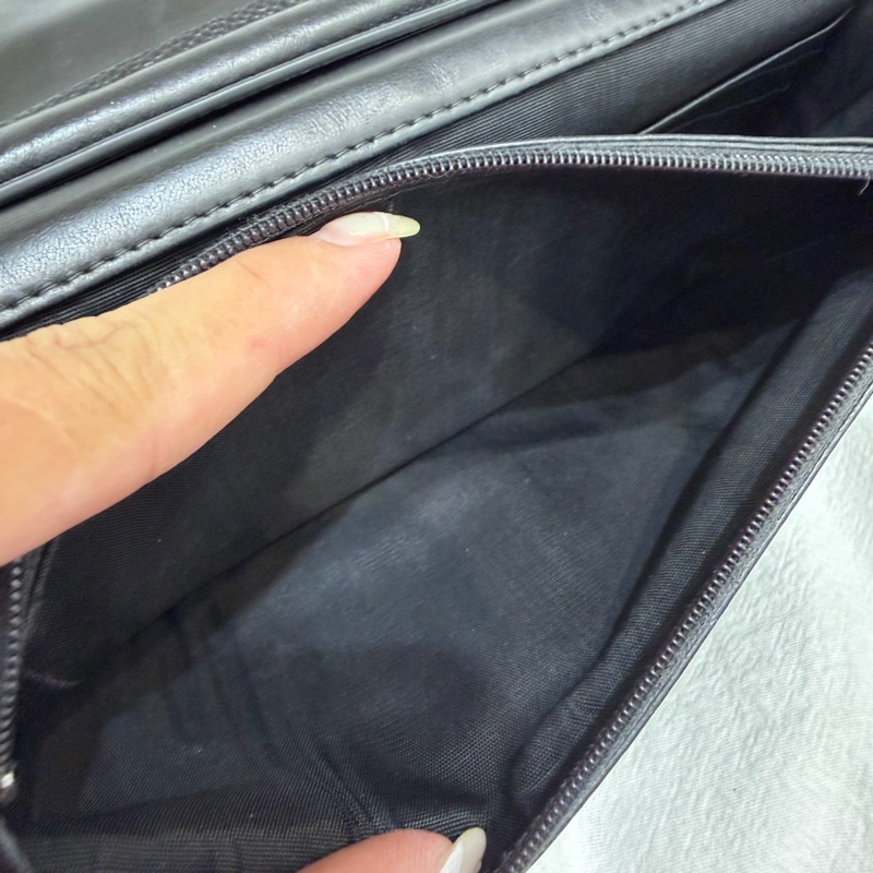 Chanel WOC金鍊荔枝牛皮斜背包-10