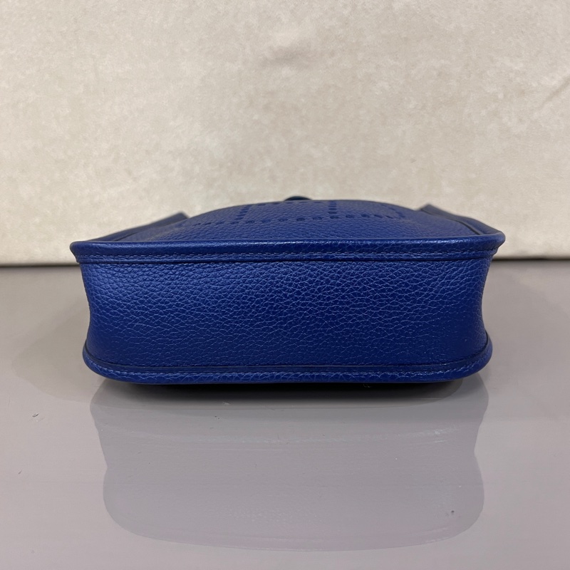 Hermes M3 Bleu Encre水墨藍Clemence皮金釦MiniEvelyne 斜背包-2