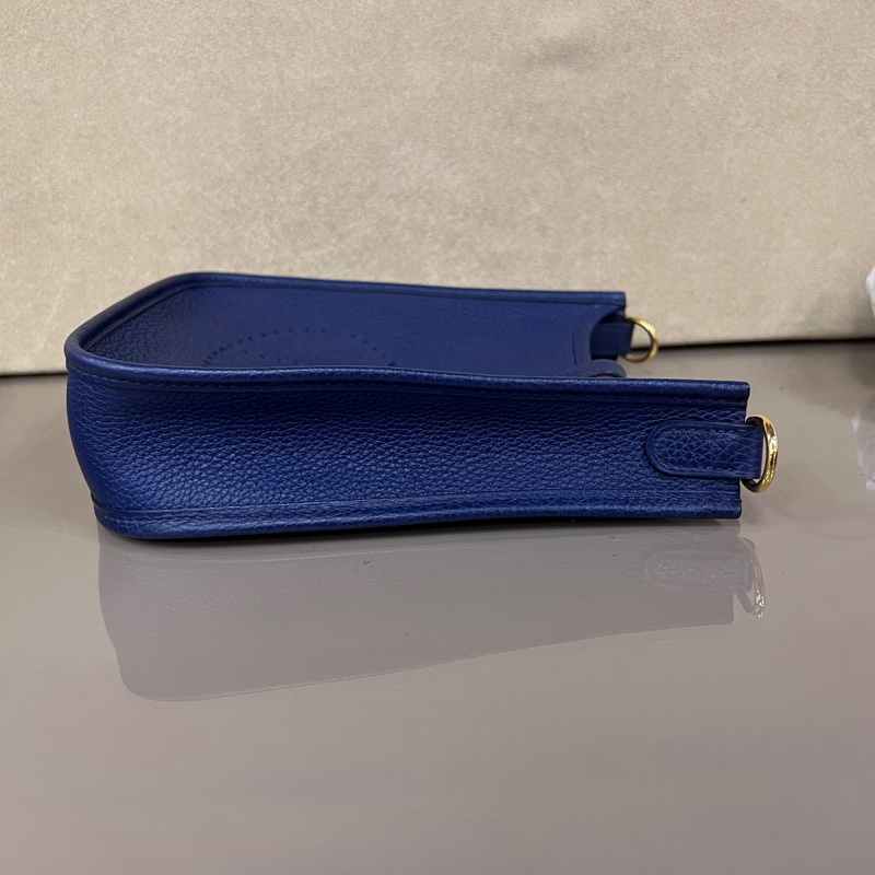 Hermes M3 Bleu Encre水墨藍Clemence皮金釦MiniEvelyne 斜背包-5
