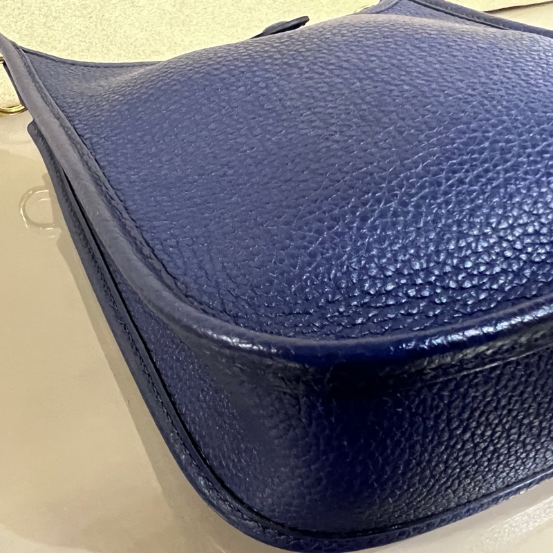 Hermes M3 Bleu Encre水墨藍Clemence皮金釦MiniEvelyne 斜背包-7