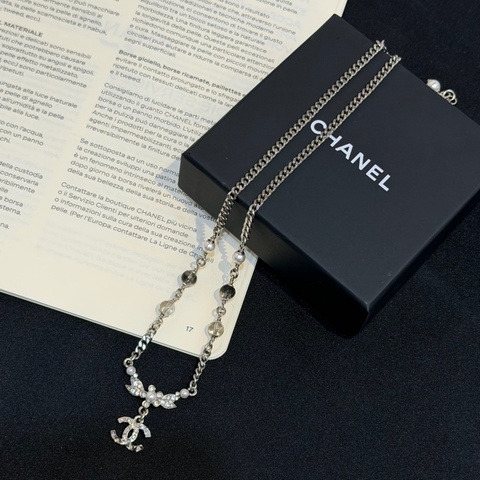 CHANEL銀色珍珠小花鑽石雙C琉璃珍珠項鍊
