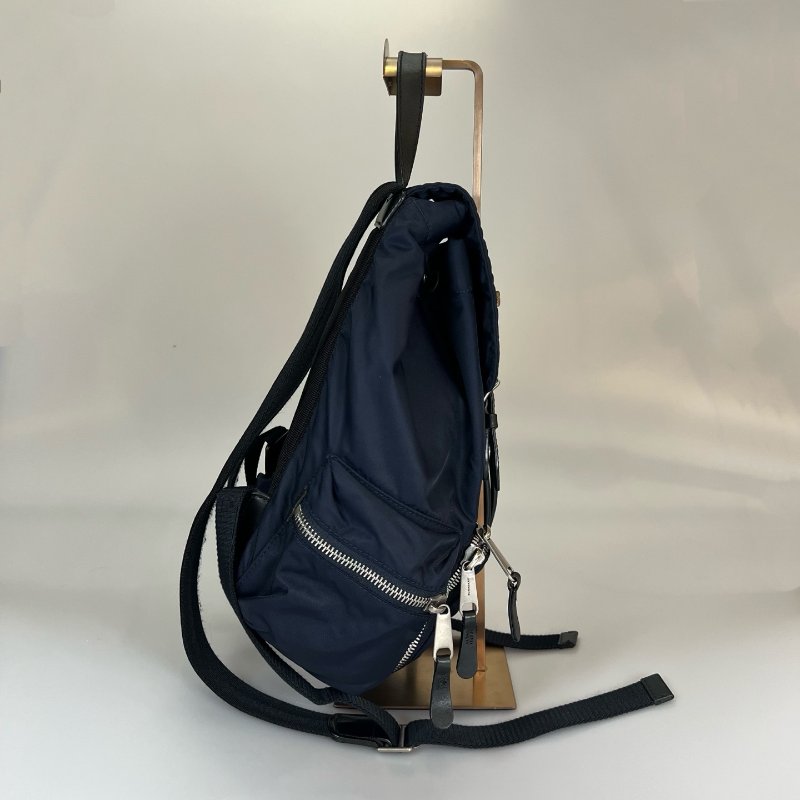 BURBERRY 藍尼龍後背包(舊款)-2