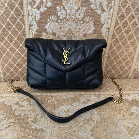 YSL 黑羊皮金釦Puffer mini信封下蓋肩斜背包