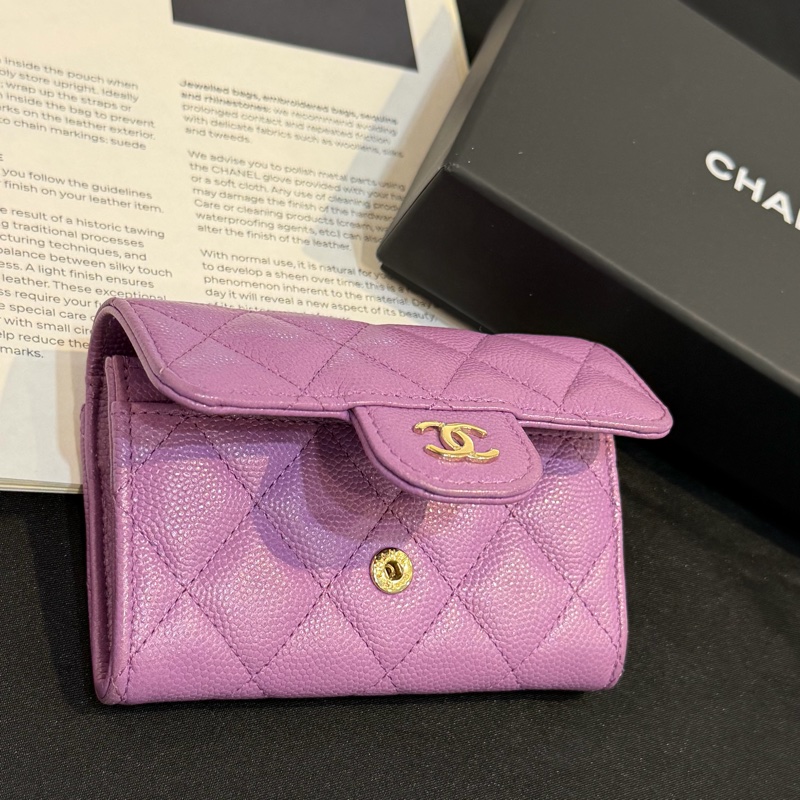 CHANEL紫色金釦卡包/31-6