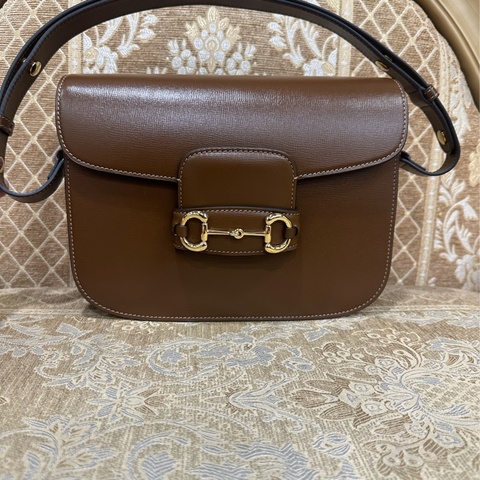 Gucci 咖牛皮金馬銜釦1955中號肩斜背馬鞍包