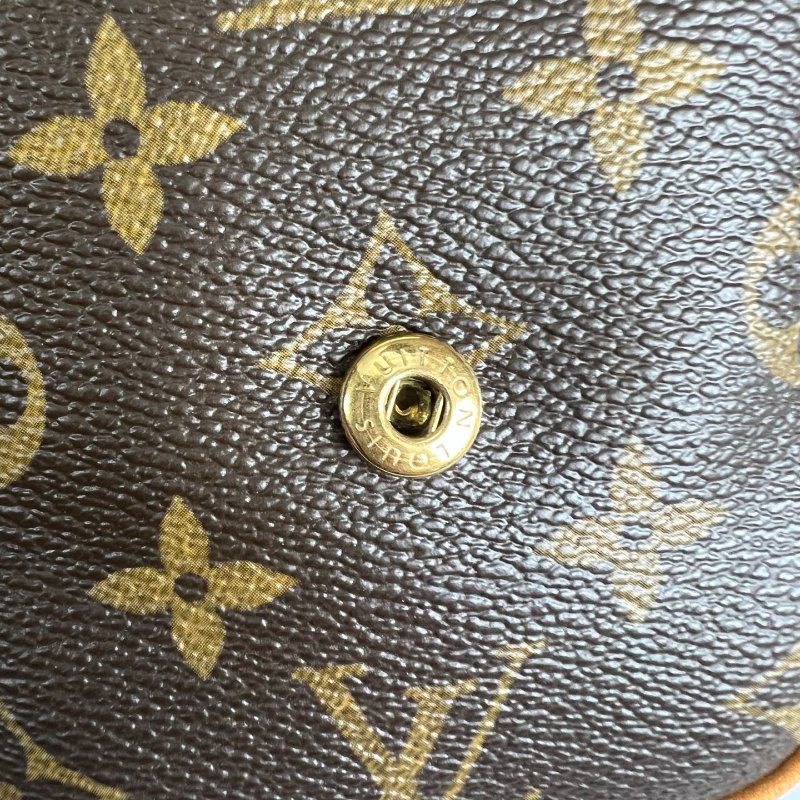 LV M60018 老花Pochette Cancun 側肩包-7