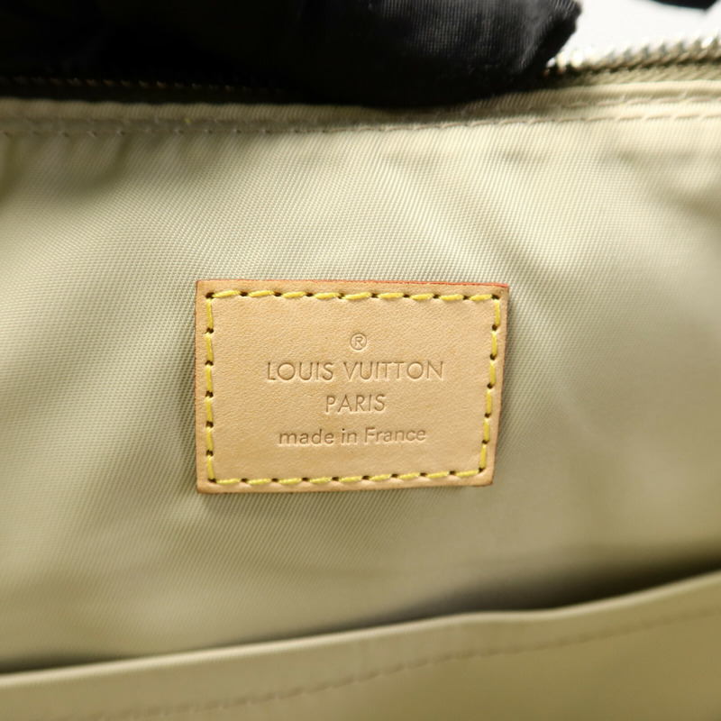 LOUIS VUITTON Damier Geant Explorateur肩背袋-5