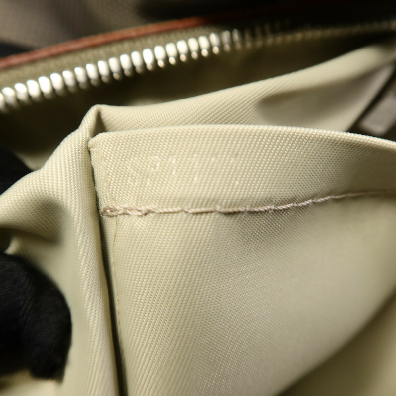 LOUIS VUITTON Damier Geant Explorateur肩背袋-6