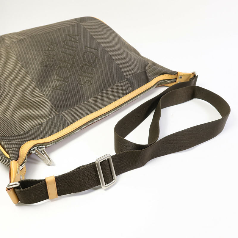 LOUIS VUITTON Damier Geant Explorateur肩背袋-7