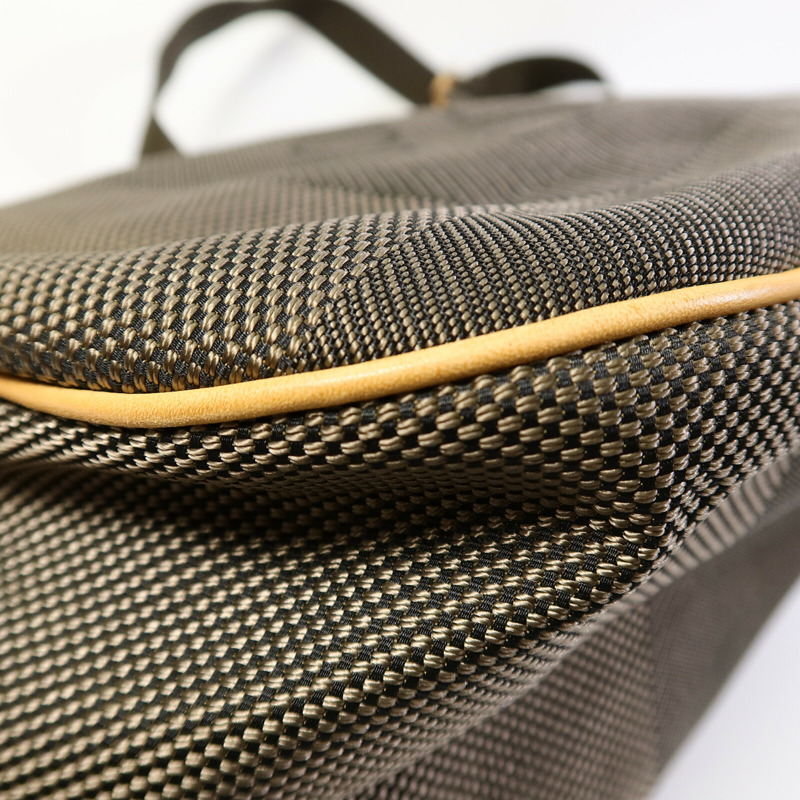 LOUIS VUITTON Damier Geant Explorateur肩背袋-10
