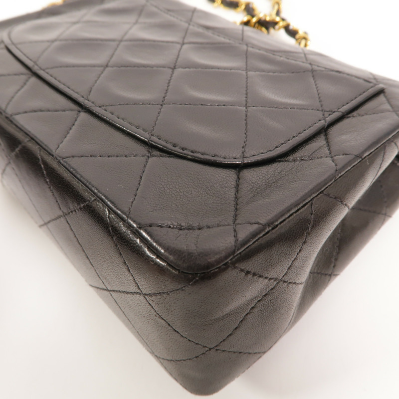 CHANEL 羊皮皮革Vintage Classic 17鏈帶肩背袋-16