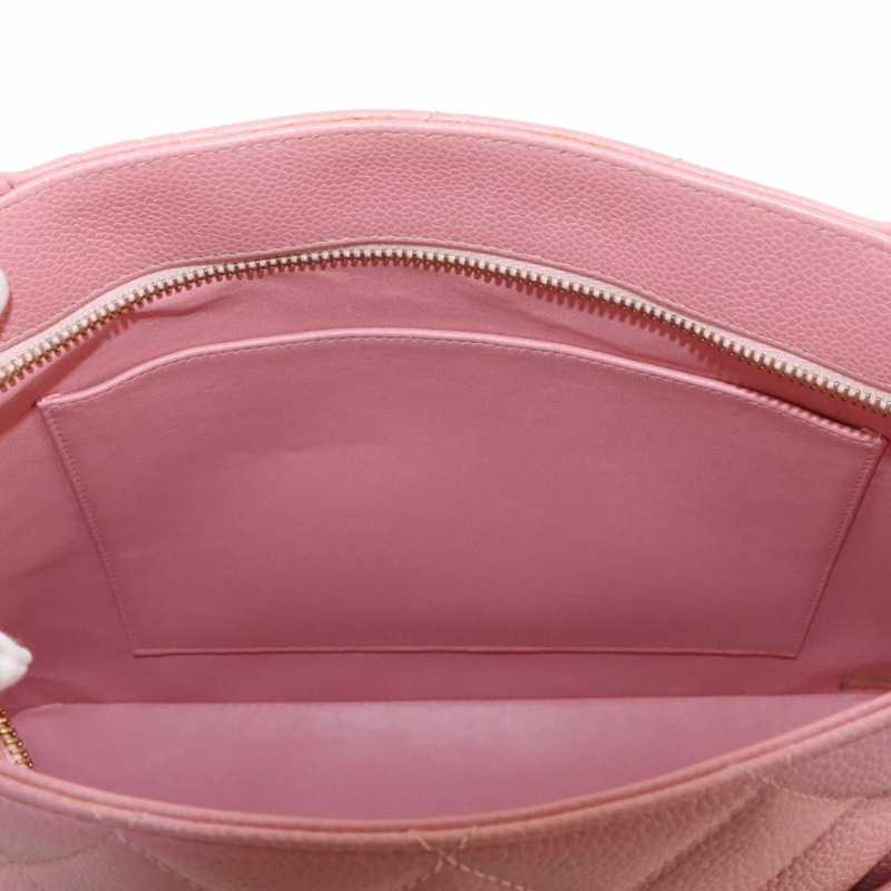 Chanel Medallion 手提包，經典設計的複刻版，採用粉紅色魚子醬皮革製成，配金色五金配件（A01804）。-7