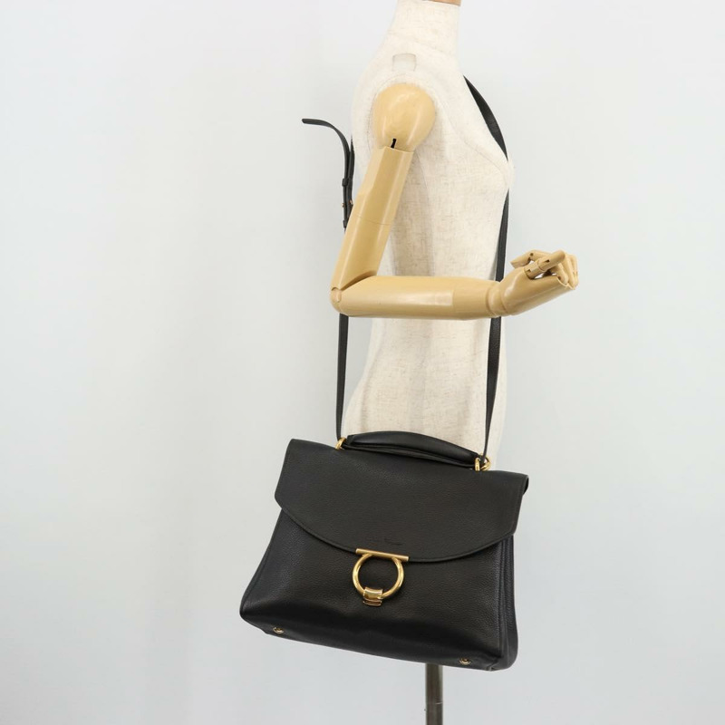【日本直送】Salvatore Ferragamo Gancini 黑色金色皮革肩背包，正品編號 175970A-24