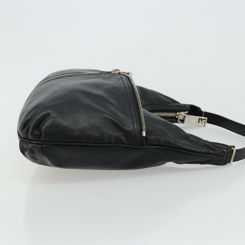 【日本直送】FENDI 銀色黑色皮革肩背包 正品 178594A-3