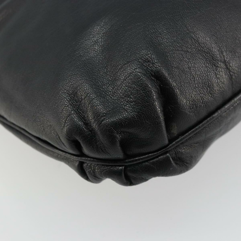 【日本直送】FENDI 銀色黑色皮革肩背包 正品 178594A-10