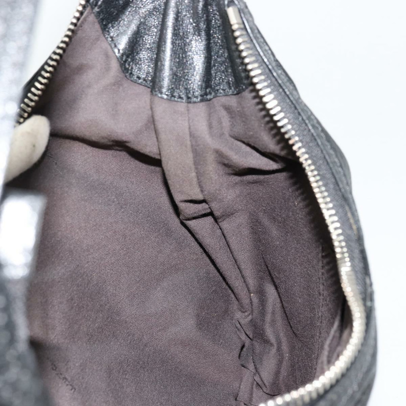 【日本直送】FENDI 銀色黑色皮革肩背包 正品 178594A-18