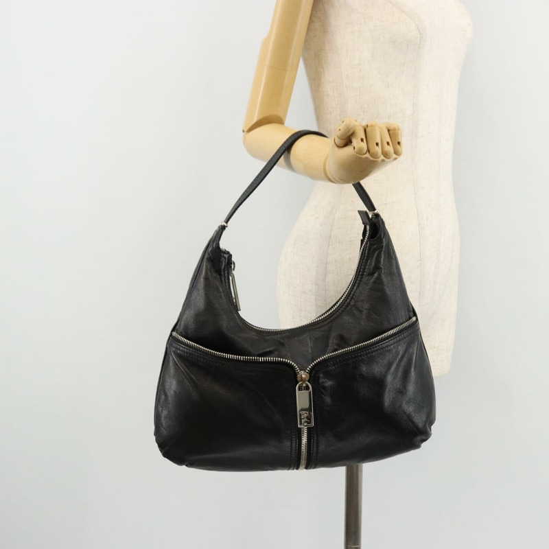 【日本直送】FENDI 銀色黑色皮革肩背包 正品 178594A-22