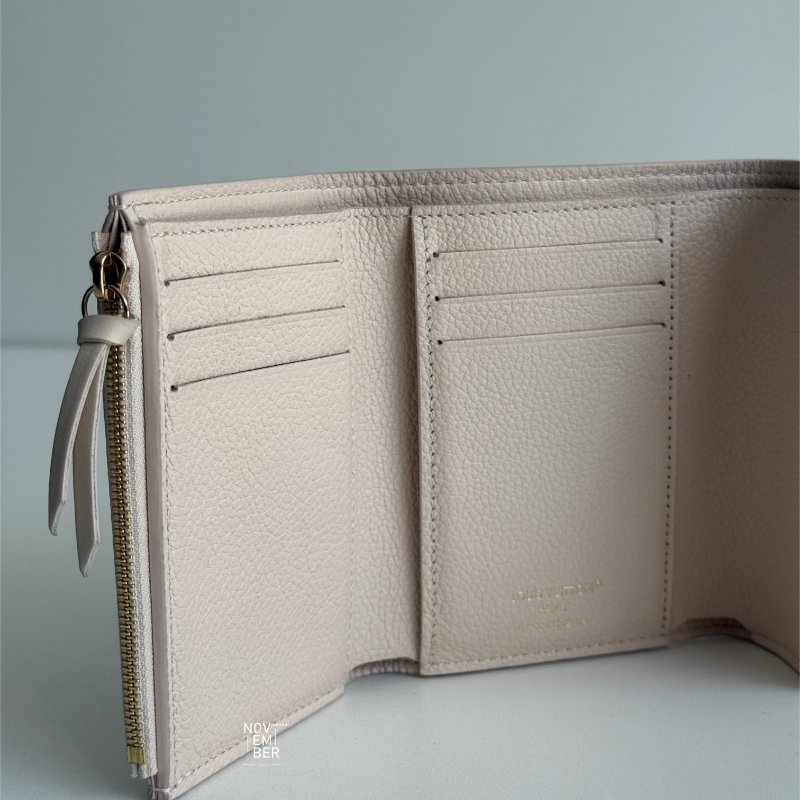 98新🩷 Louis Vuitton LV 路易威登 Victorine 三折錢包 粉色印花-3