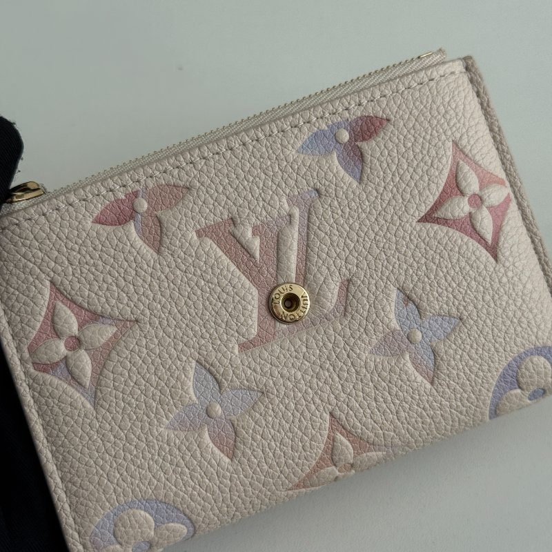 98新🩷 Louis Vuitton LV 路易威登 Victorine 三折錢包 粉色印花-12